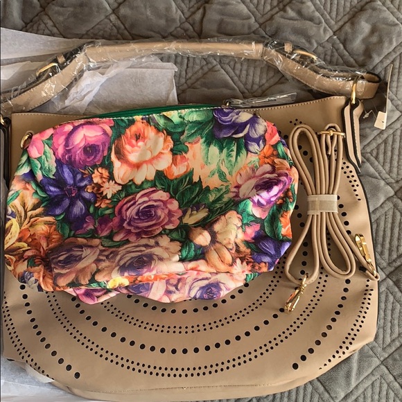 Handbag 🌺 - Picture 4 of 5